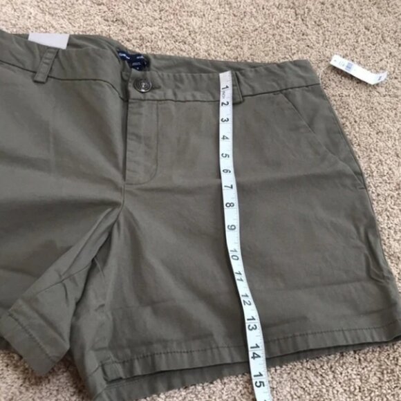 NWT! Gap Size 14 Olive Cotton shorts - Picture 5 of 8